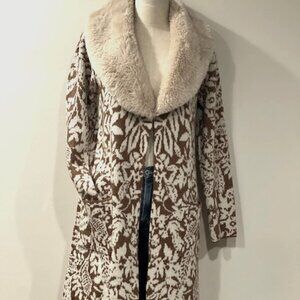 Sweater coat with faux fur collar